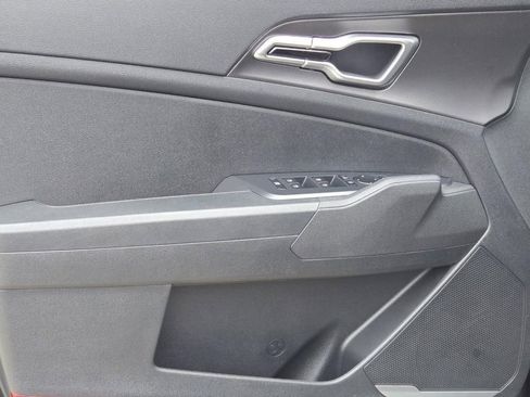 New 2026 Kia Sportage LX FWD image 15