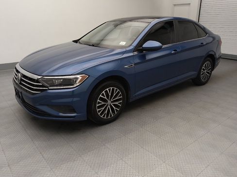 Used 2019 Volkswagen Jetta SEL FWD image 2