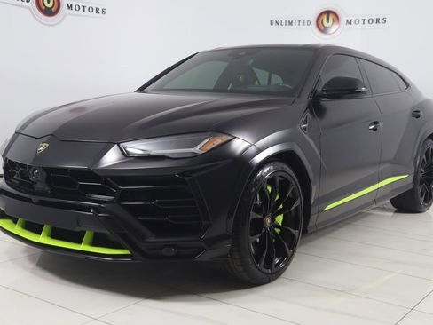 Used 2022 Lamborghini Urus image 5