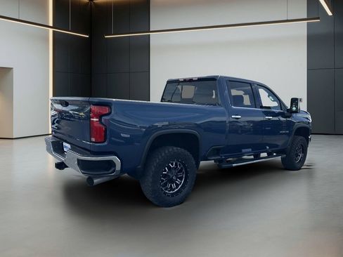 Used 2025 Chevrolet Silverado 3500 LTZ w/ LTZ Plus Package AWD/4WD image 5