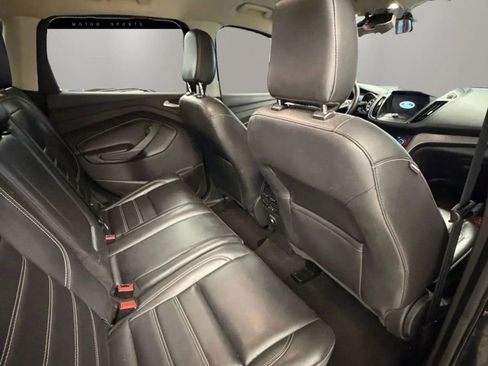 Used 2019 Ford Escape SEL image 16