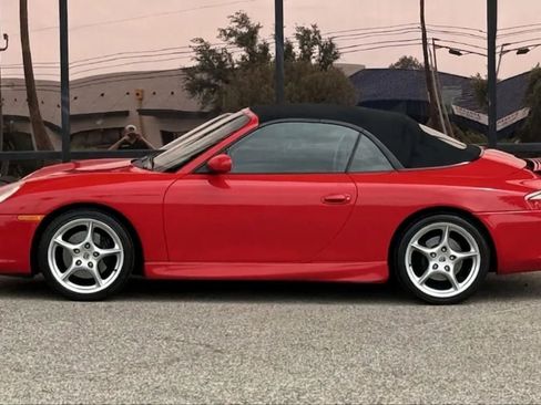 Used 2002 Porsche 911 Carrera 4 AWD/4WD image 9