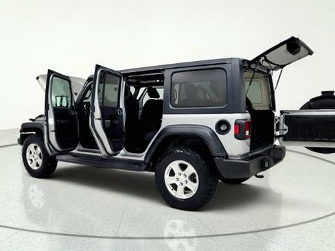 Used 2019 Jeep Wrangler Unlimited Sport S AWD/4WD image 16
