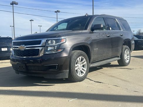 Used 2018 Chevrolet Tahoe LT image 2