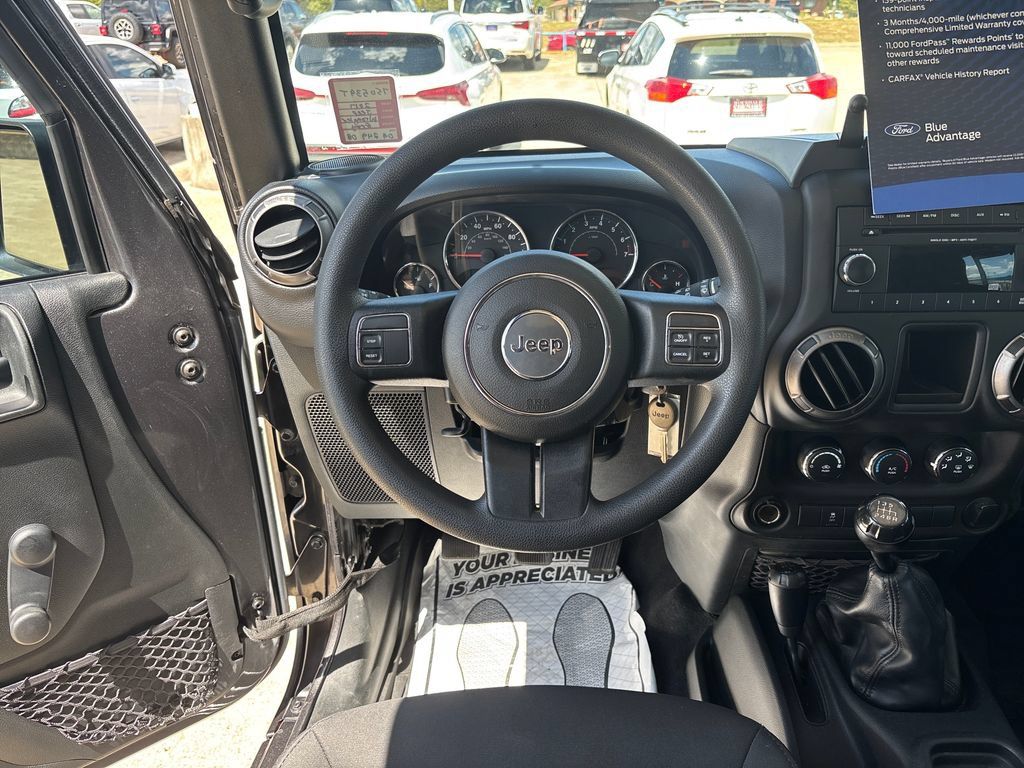 Used 2017 Jeep Wrangler Unlimited Sport AWD/4WD image 15