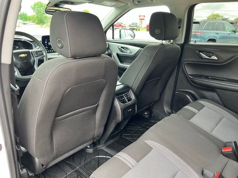 Used 2024 Chevrolet Blazer LT w/ Convenience Package FWD image 25