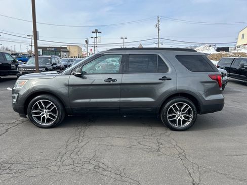 Used 2016 Ford Explorer Sport image 4