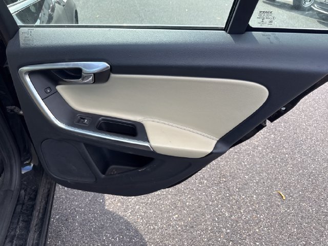 Used 2016 Volvo S60 T5 Premier FWD image 16