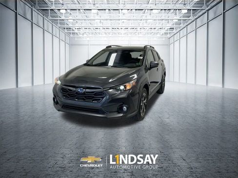 Used 2024 Subaru Crosstrek 2.0i Premium image 1