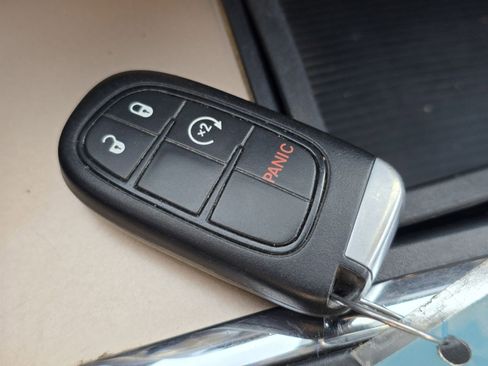 Used 2014 RAM 1500 Laramie Longhorn w/ Convenience Group image 32