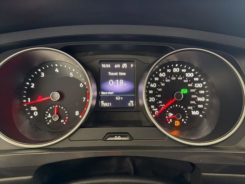 Used 2021 Volkswagen Tiguan SE w/ 3-Row Tiguan MDO Package image 9