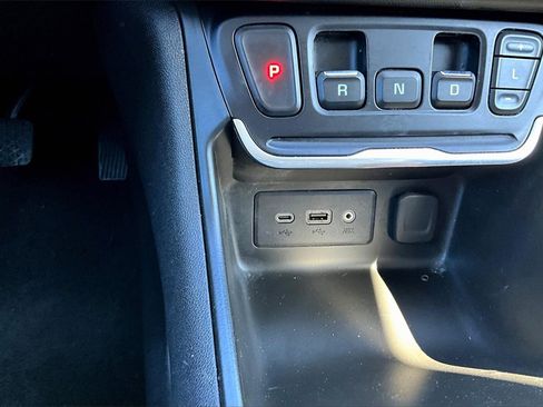 Used 2018 GMC Terrain SLE image 31