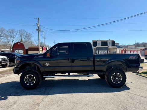 Used 2012 Ford F250 Lariat w/ Lariat Interior Pkg image 11