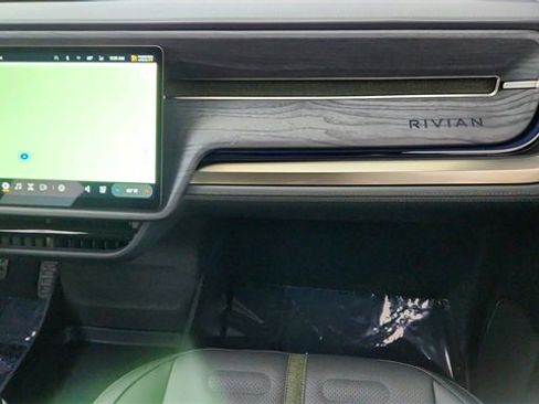 Used 2025 Rivian R1T Adventure image 37