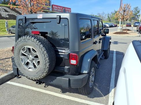 Used 2014 Jeep Wrangler Unlimited Rubicon w/ Connectivity Group image 2