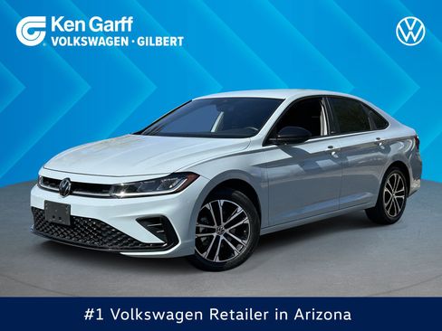 Used 2025 Volkswagen Jetta Sport FWD image 1