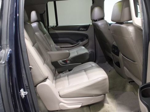 Used 2017 Chevrolet Suburban LT AWD/4WD image 16