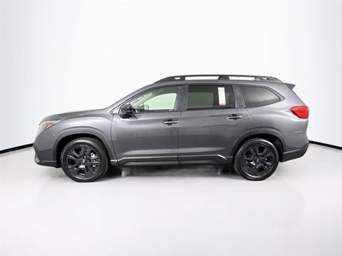 Used 2024 Subaru Ascent Onyx Edition image 9