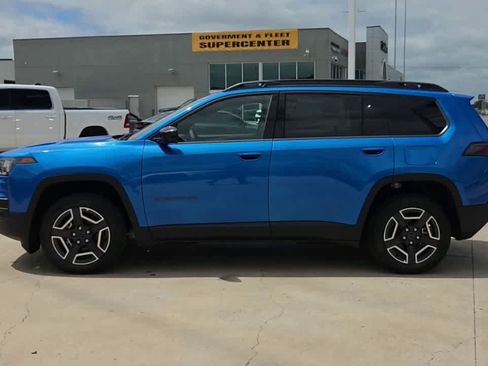 New 2026 Jeep Cherokee Laredo AWD/4WD image 5