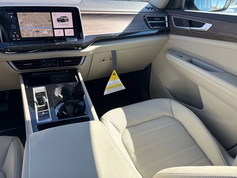 New 2026 Volkswagen Atlas SEL image 15