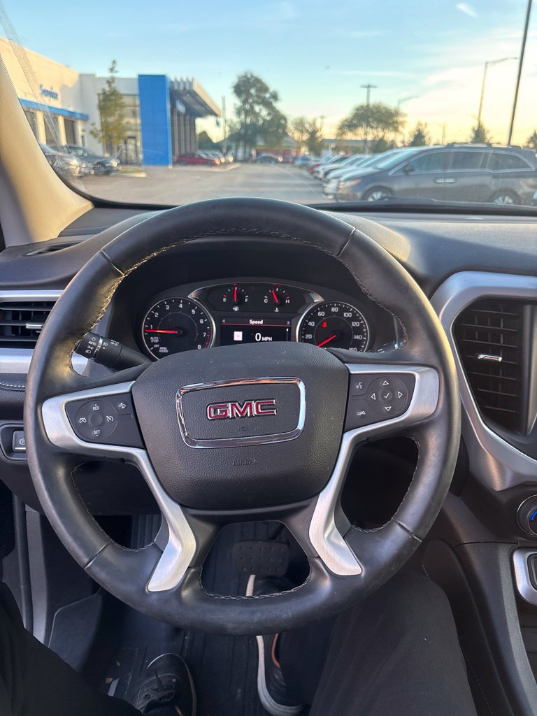Used 2023 GMC Acadia SLT w/ Elevation Edition FWD image 28