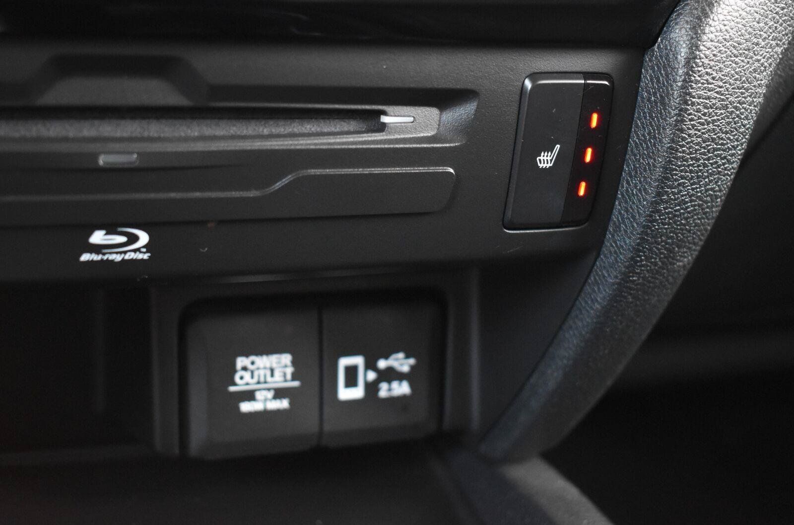 Used 2022 Honda Pilot Touring image 12