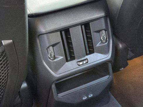 Used 2025 BMW X3 xDrive30i w/ Premium Package image 16