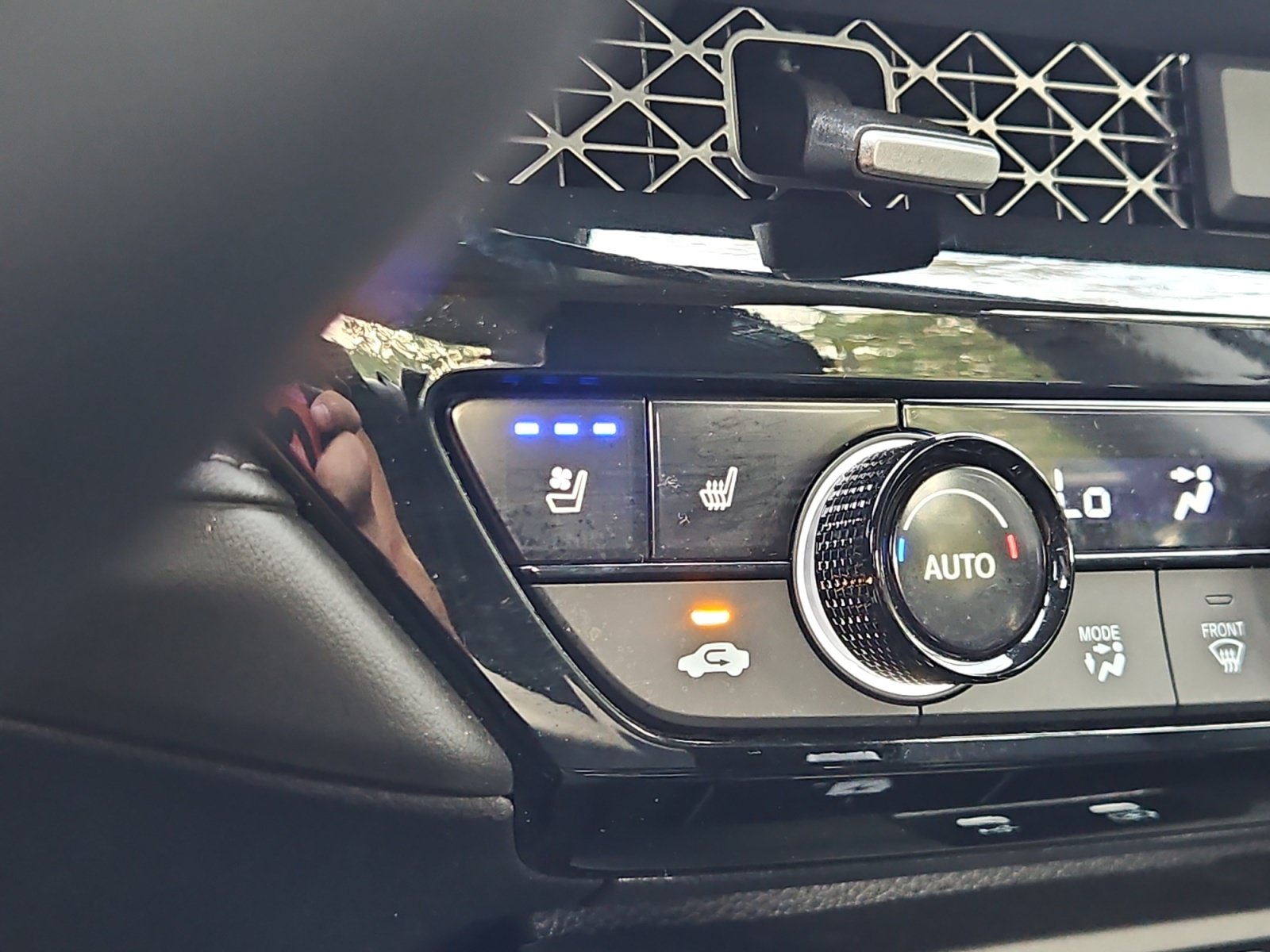Used 2025 Honda Accord Touring image 23