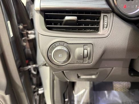 Used 2020 Buick Envision Essence image 19