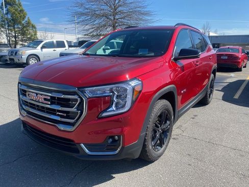 Used 2023 GMC Terrain AT4 w/ Infotainment Package II image 7