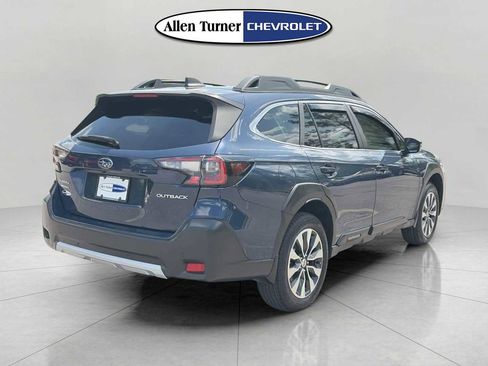 Used 2023 Subaru Outback Limited AWD/4WD image 4