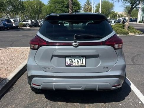 Used 2023 Nissan Kicks SR FWD image 5