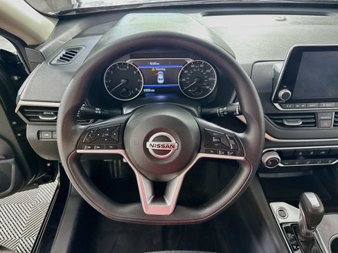 Used 2021 Nissan Altima 2.5 SV FWD image 14