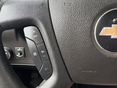 Used 2017 Chevrolet Express 3500 RWD image 29
