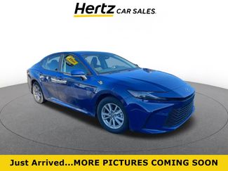 Used 2025 Toyota Camry LE video 1