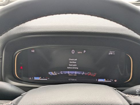 Certified 2024 Jeep Wagoneer L Series II w/ Flexible Seating Group image 25