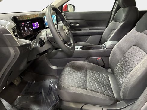New 2027 Nissan Kicks SV w/ Cold Weather Package FWD image 15