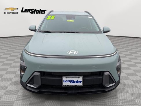 Used 2025 Hyundai Kona SEL image 8