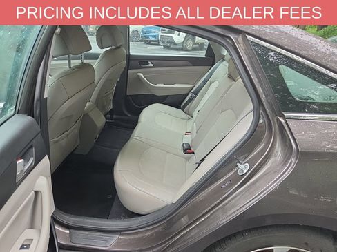 Used 2016 Hyundai Sonata Sport w/ Option Group 1V FWD image 7