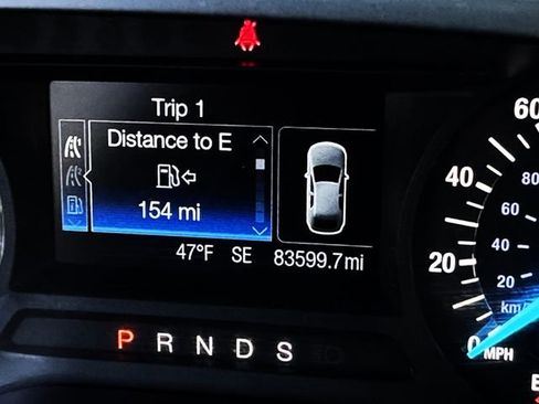 Used 2018 Ford Edge SE image 19