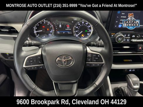 Used 2023 Toyota Highlander XLE image 17