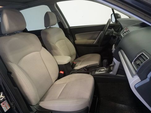 Used 2017 Subaru Forester 2.5i Premium w/ All-Weather Package AWD/4WD image 22