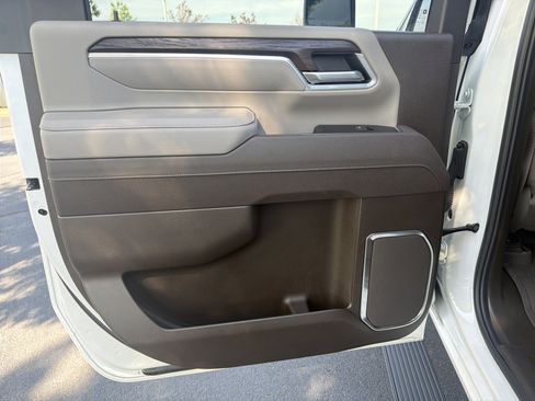 Used 2025 GMC Sierra 2500 SLT image 27