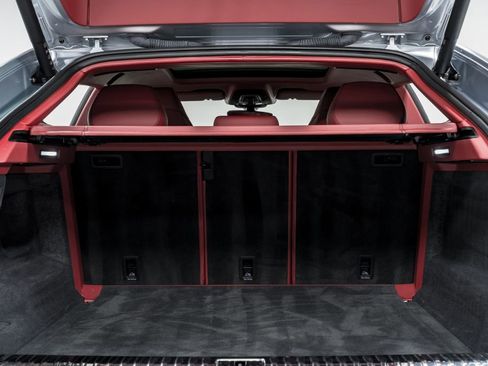 Used 2022 Lamborghini Urus AWD/4WD image 56