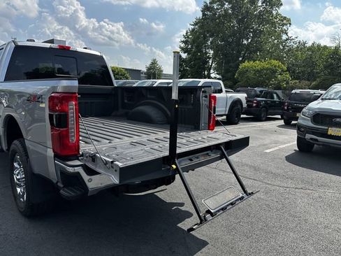 Used 2023 Ford F250 Lariat w/ Lariat Ultimate Package AWD/4WD image 47