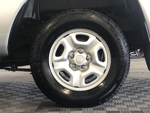 Used 2005 Toyota Tacoma 2WD Regular Cab image 17