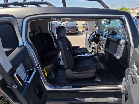 Used 2007 Toyota FJ Cruiser 4WD image 52