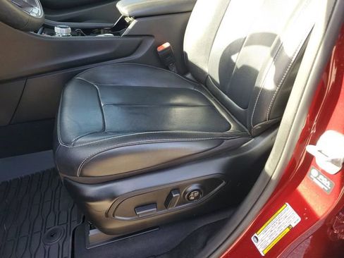 Used 2022 Jeep Grand Cherokee Limited w/ Luxury Tech Group II image 24