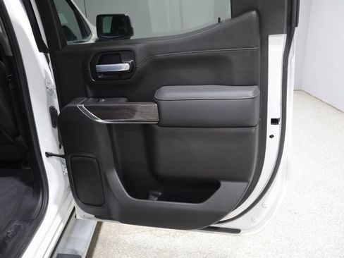 Used 2021 Chevrolet Silverado 1500 LTZ w/ Z71 Off-Road Package AWD/4WD image 22