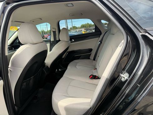 Used 2021 Kia K5 LXS FWD image 13